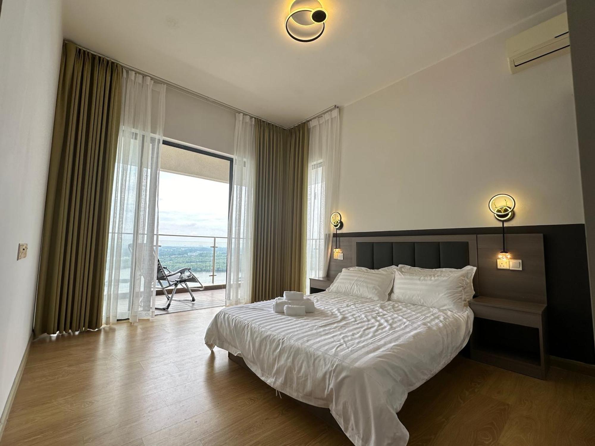 Astonishing Ocean View 3 Bedroom Apartment