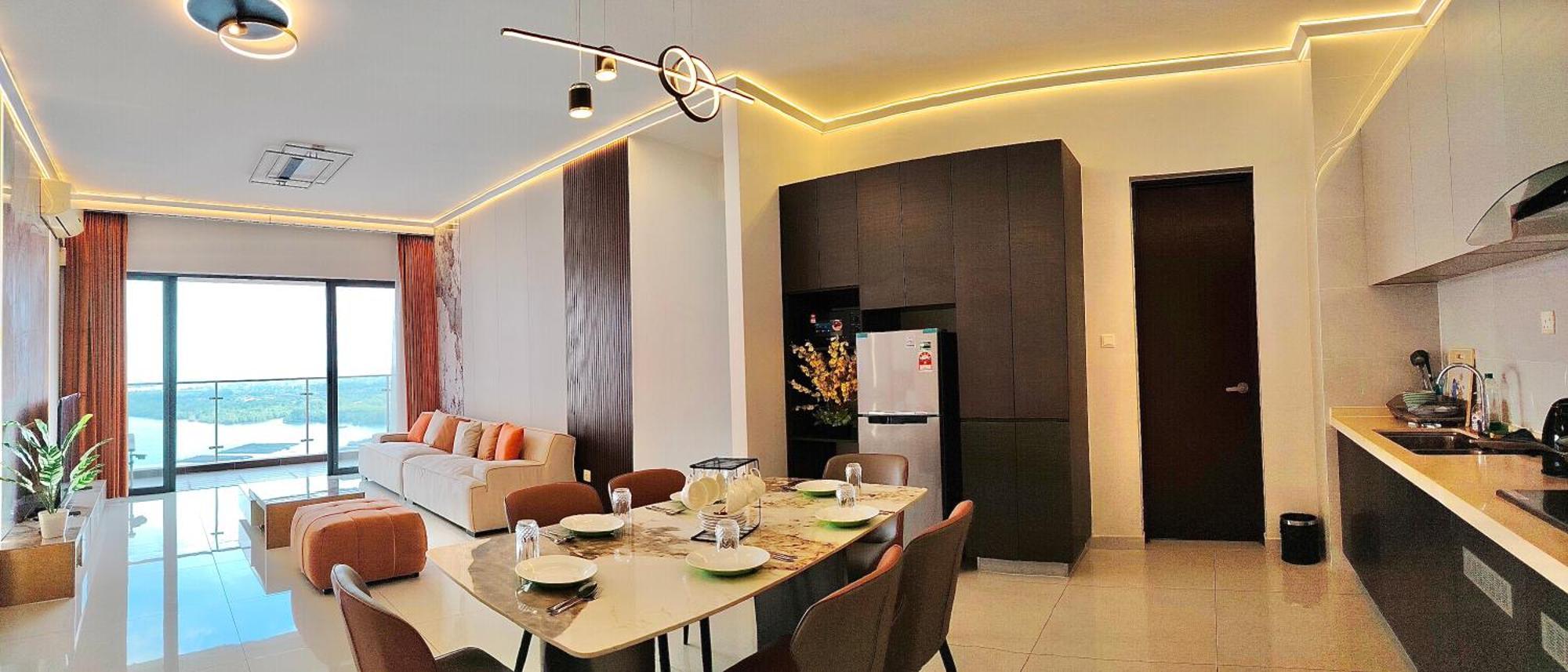 Astonishing Ocean View 3 Bedroom Apartment