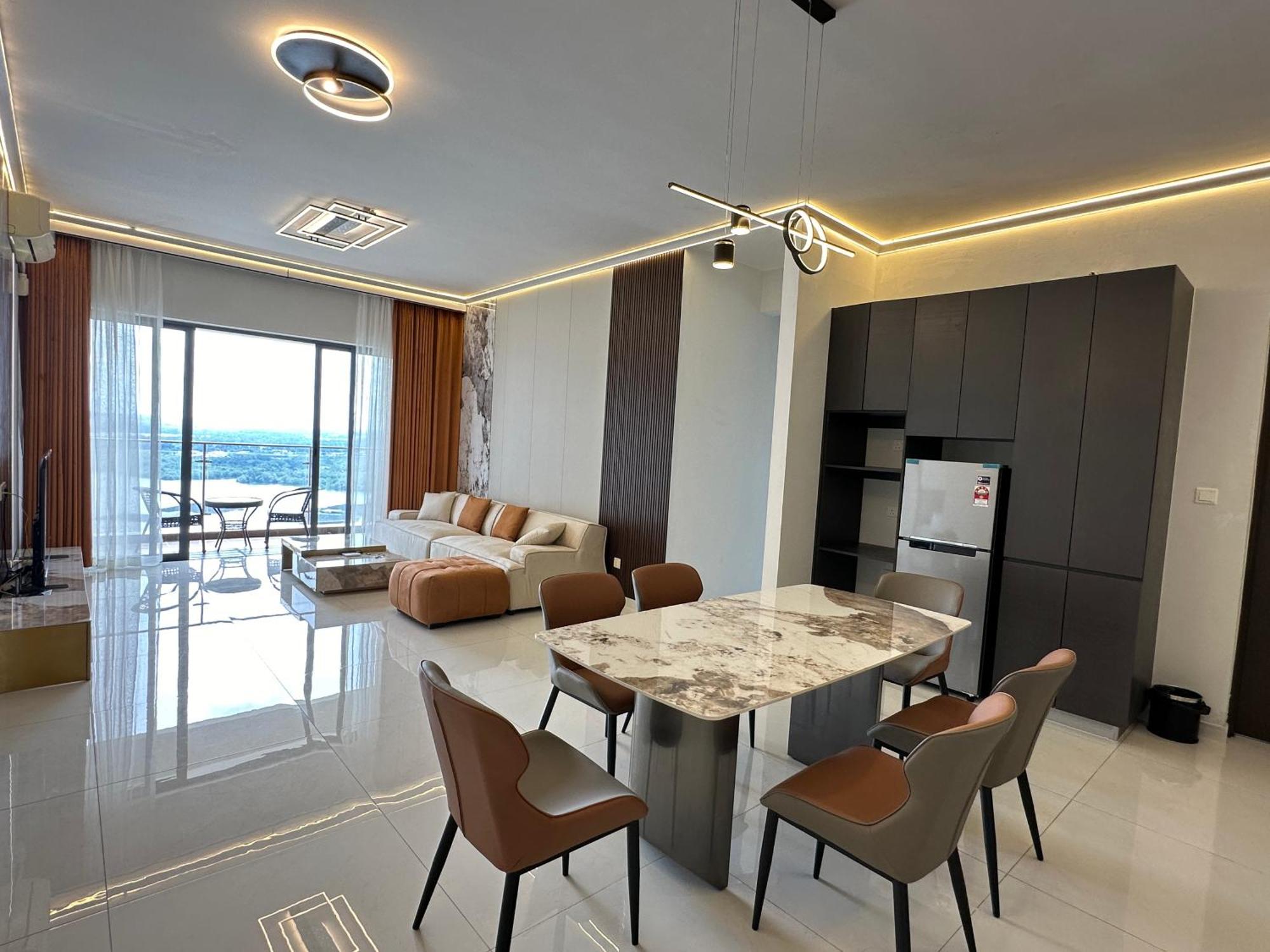 Astonishing Ocean View 3 Bedroom Apartment *