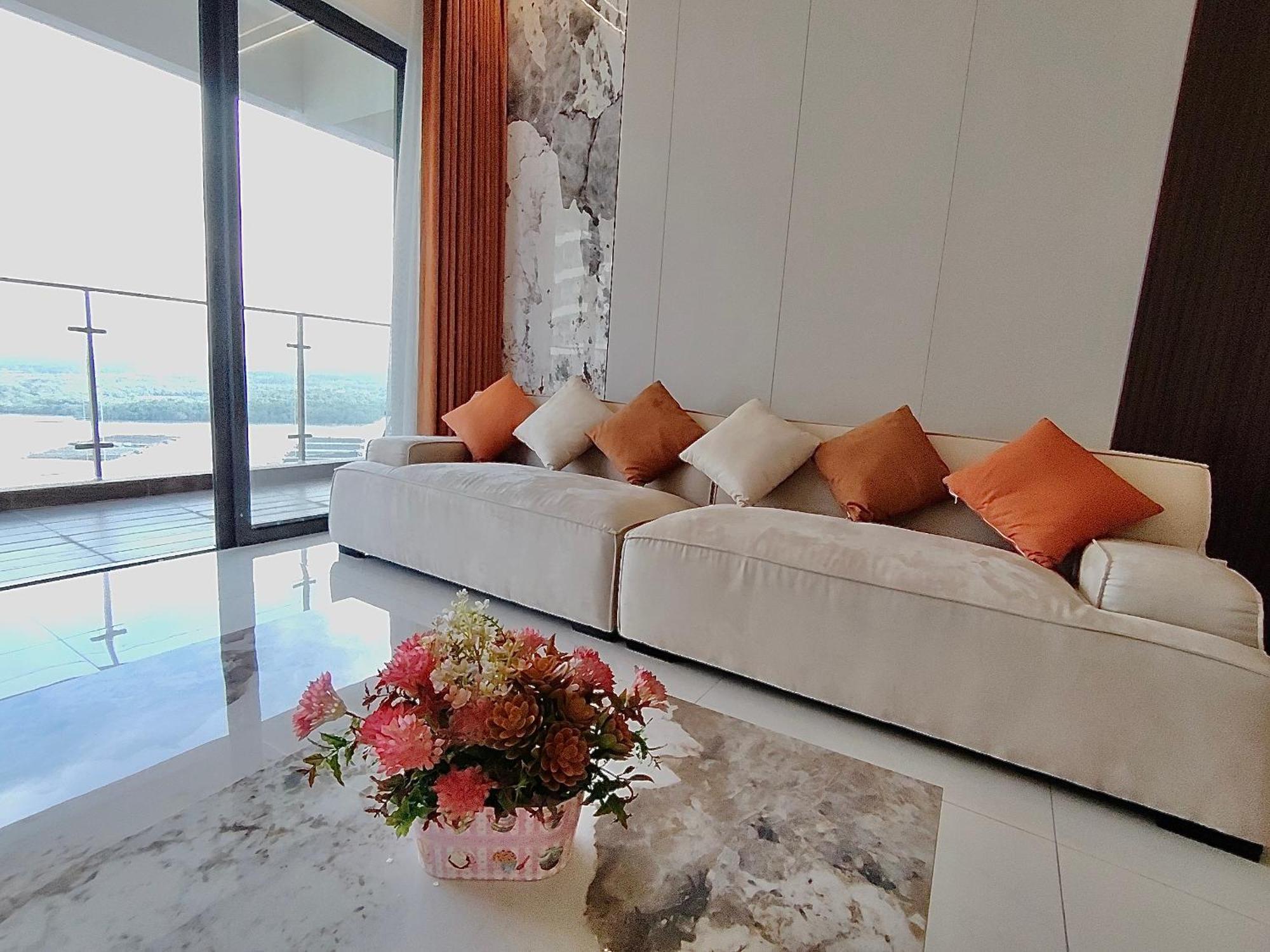 Apartment Astonishing Ocean View 3 Bedroom Johor Bahru