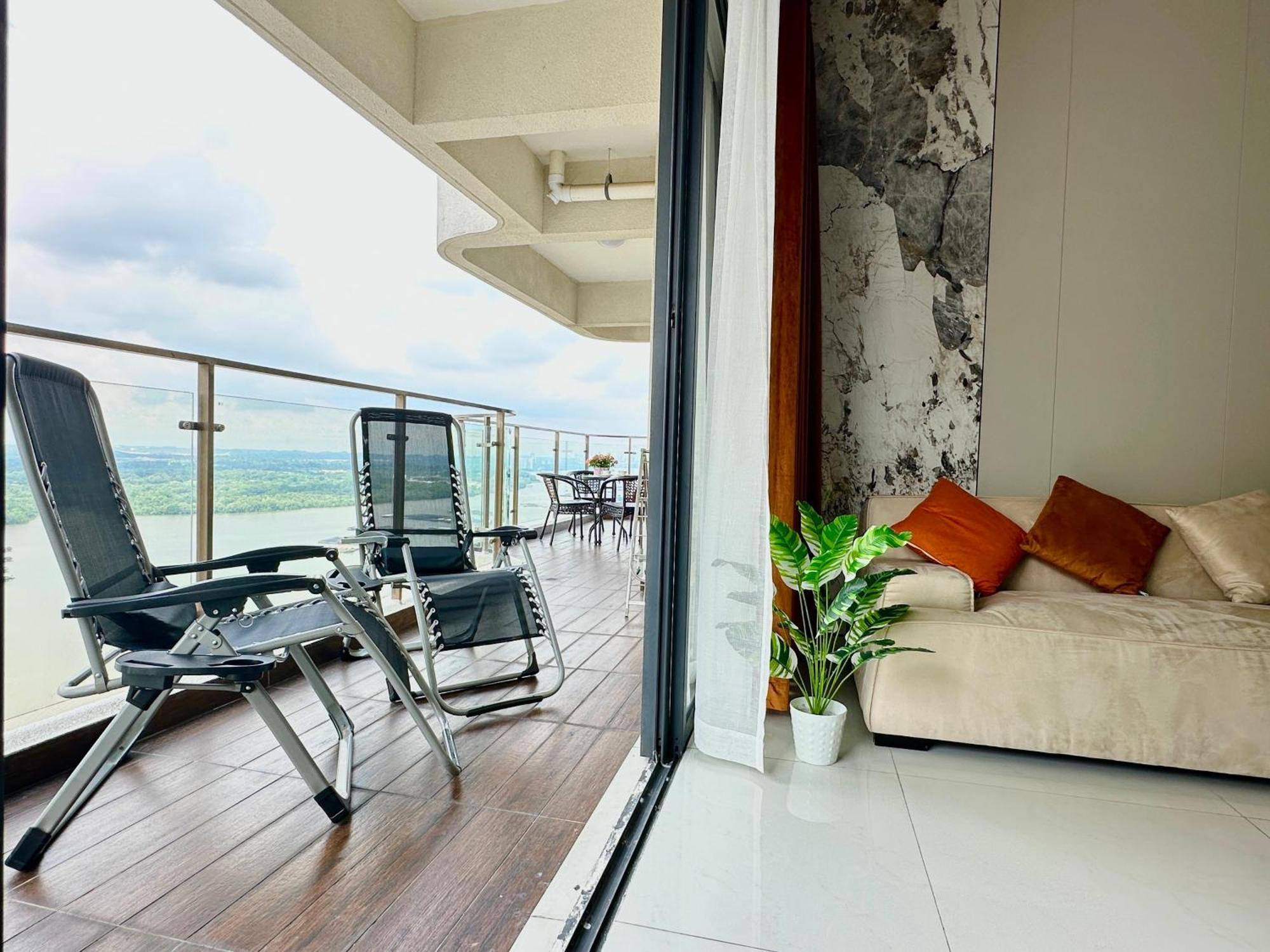 Astonishing Ocean View 3 Bedroom Apartment Johor Bahru